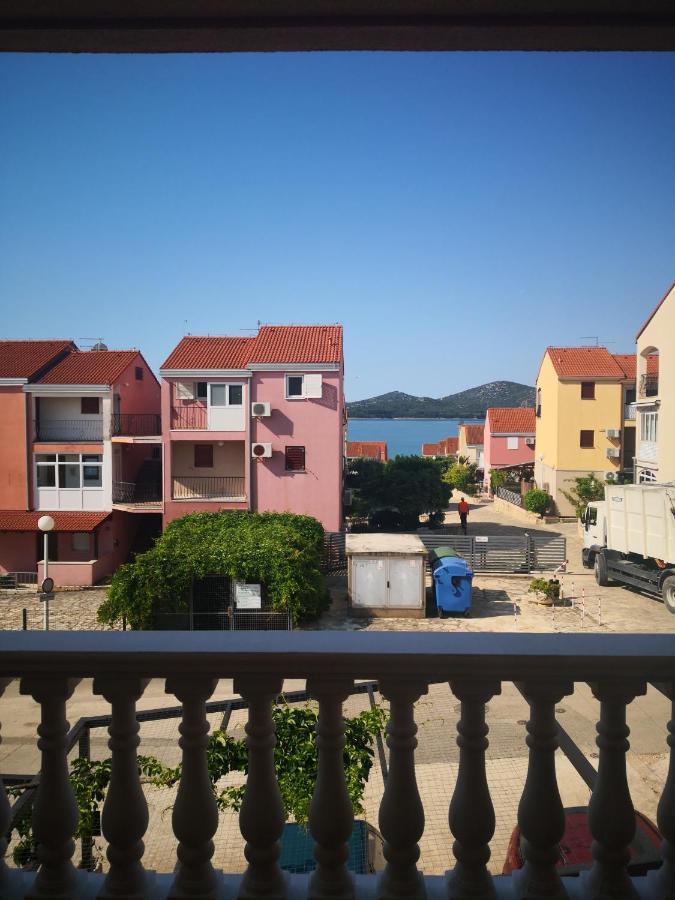 Apartment Plavia Biograd ビオグラード・ナ・モル エクステリア 写真