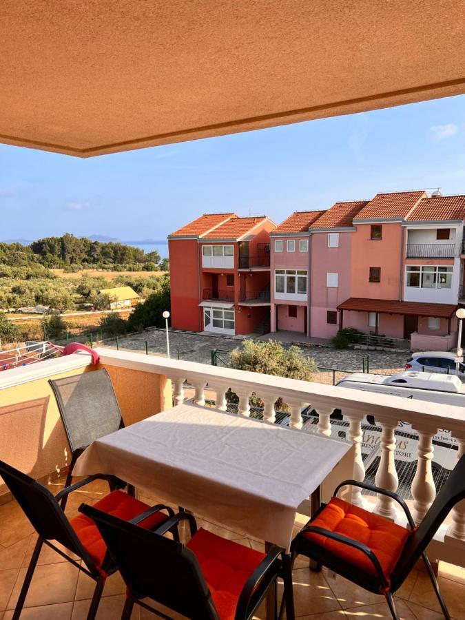 Apartment Plavia Biograd ビオグラード・ナ・モル エクステリア 写真