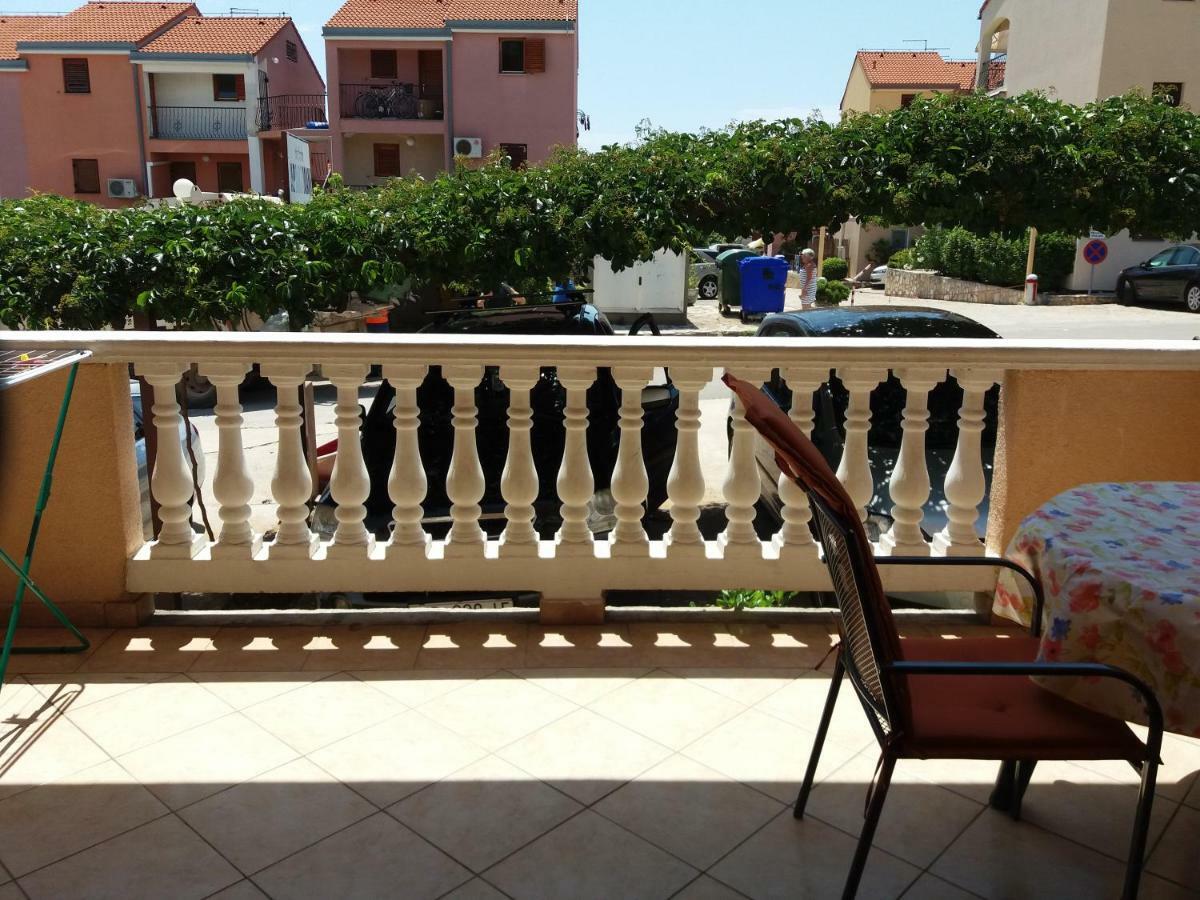 Apartment Plavia Biograd ビオグラード・ナ・モル エクステリア 写真