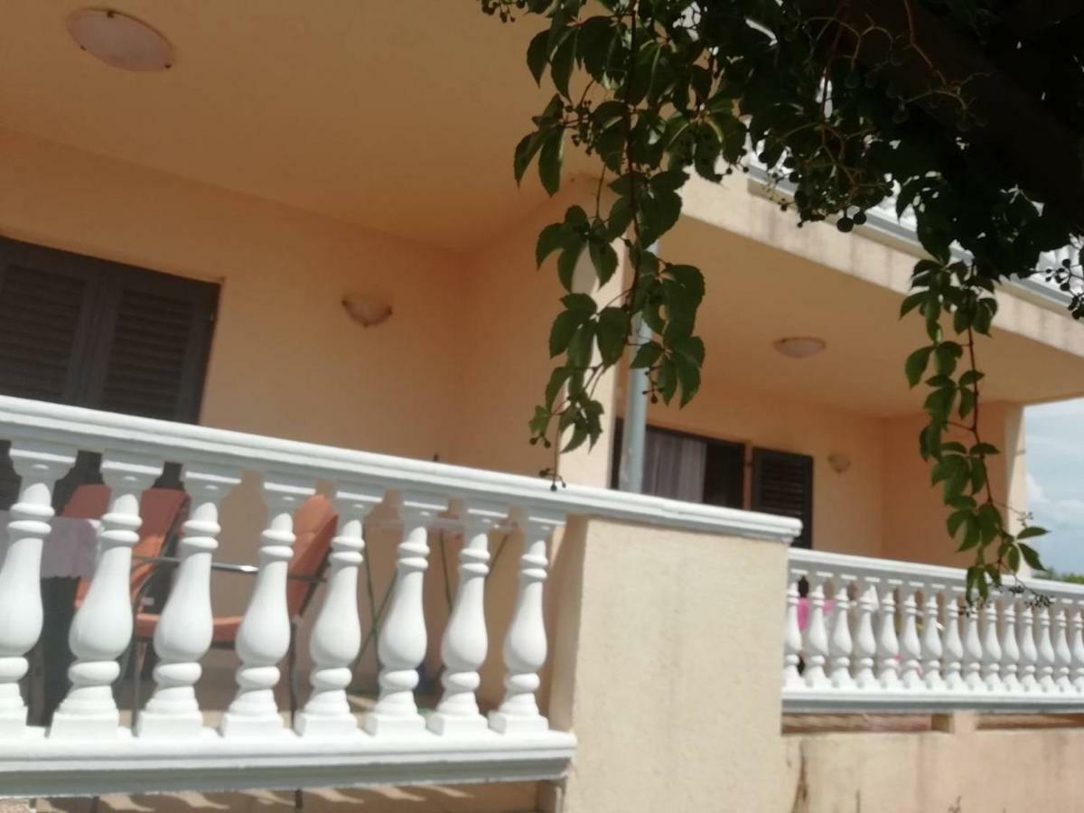 Apartment Plavia Biograd ビオグラード・ナ・モル エクステリア 写真