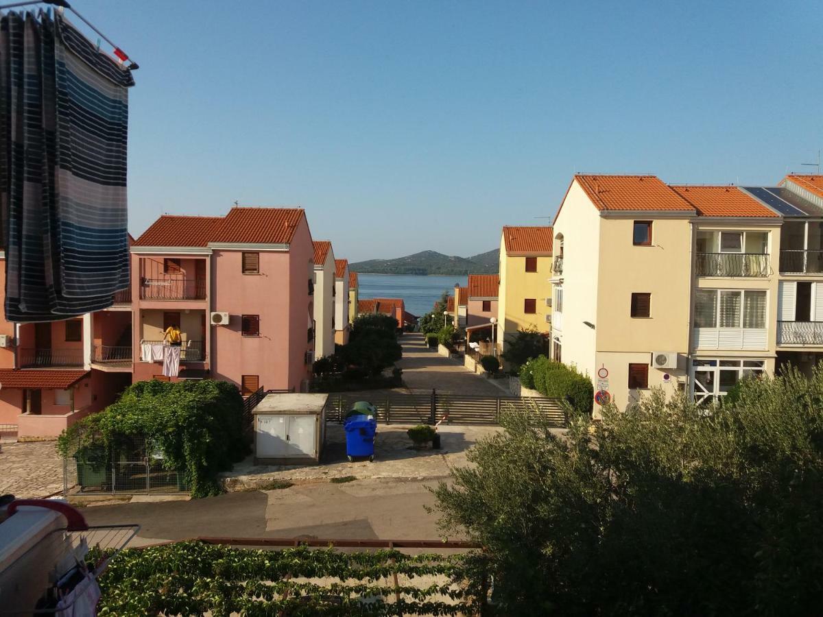 Apartment Plavia Biograd ビオグラード・ナ・モル エクステリア 写真